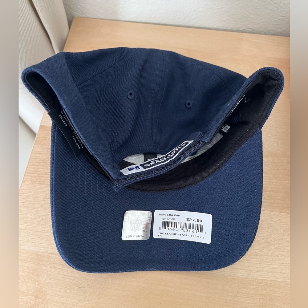 Seahawk hat - Picture 3 of 4